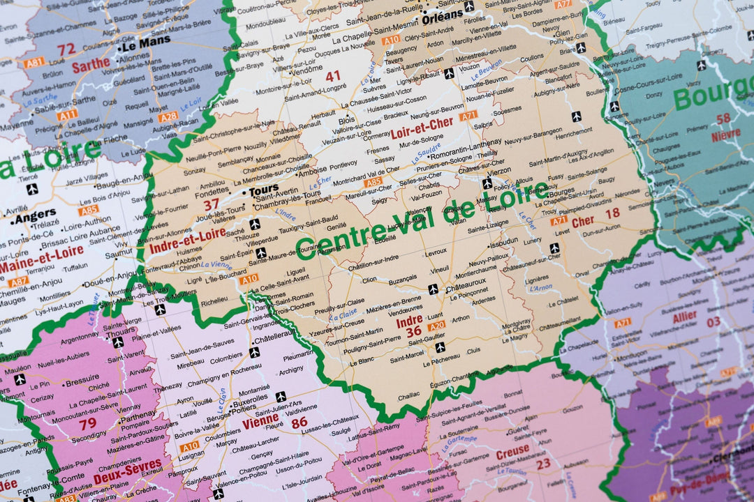 Carte murale plastifiée - France administrative (100 x 100 cm), avec baguettes en bois | GeoMetro carte murale petit tube taux réduit GeoMetro 